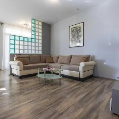 Charming Vlatka * Novi Vinodolski