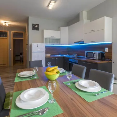 Charming Vlatka Appartement Novi Vinodolski