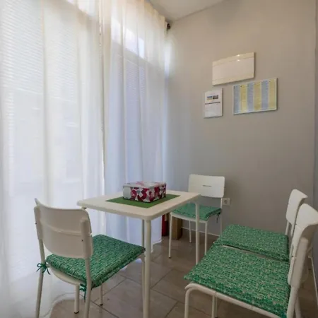 Charming Vlatka Apartment Novi Vinodolski